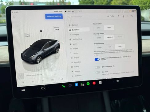 Used 2023 Tesla Model Y Long Range AWD/4WD image 38