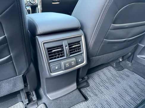 Used 2023 Subaru Forester Touring AWD/4WD image 43