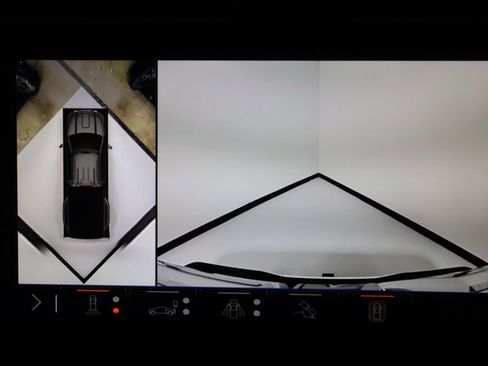 Certified 2025 GMC Sierra 3500 Denali Ultimate image 15