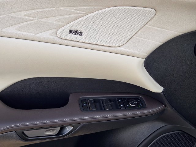 New 2026 Lexus RX 450h AWD w/ Convenience Package image 9