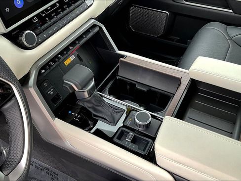 Used 2024 Toyota Sequoia Capstone image 17