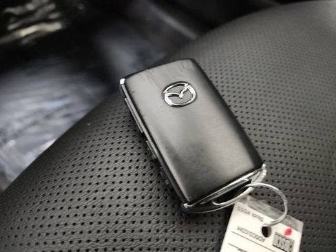 Used 2024 MAZDA CX-90 3.3 Turbo w/ Preferred Plus AWD/4WD image 38