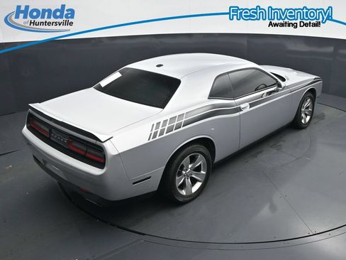 Used 2021 Dodge Challenger SXT RWD image 23