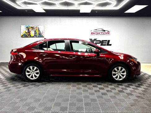 Used 2022 Toyota Corolla LE w/ Carpet Mat Package (TMS) image 17