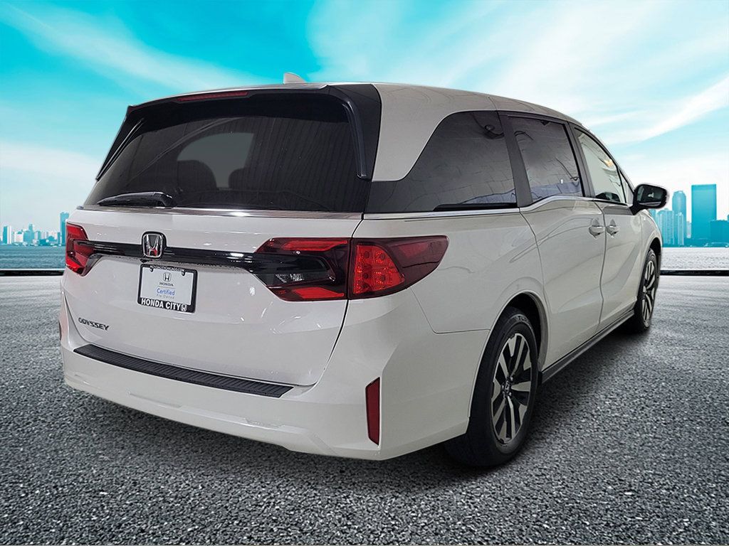 Certified 2026 Honda Odyssey EX-L image 4