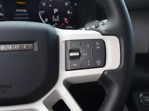 New 2025 Land Rover Defender 130 S image 22