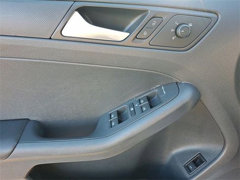 Used 2015 Volkswagen Jetta S w/ Welcome Package image 13