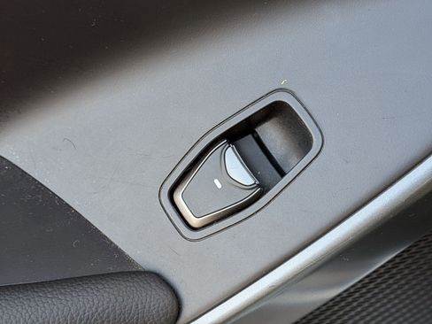 Used 2018 Hyundai Santa Fe Sport image 28