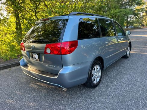 Used 2008 Toyota Sienna LE FWD image 7