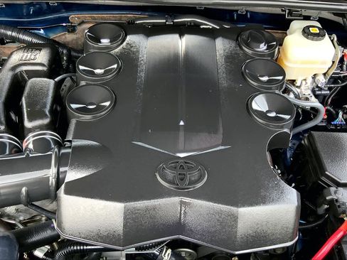 Used 2021 Toyota 4Runner SR5 image 31