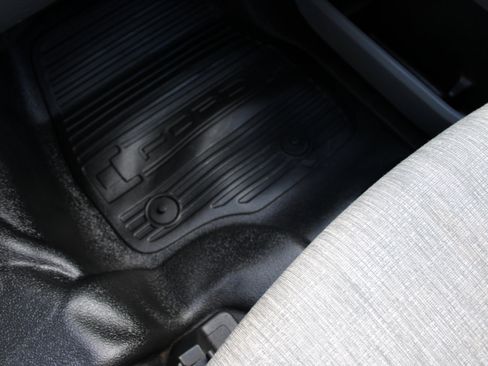 Used 2023 Ford F250 XLT w/ F-250 >10K GVWR Package image 29