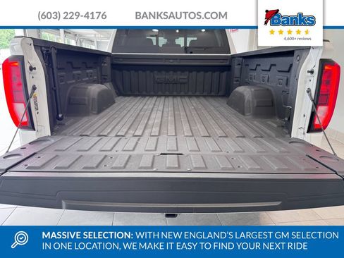Used 2024 GMC Sierra 1500 Elevation w/ Preferred Package AWD/4WD image 8