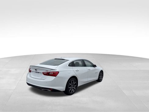 Certified 2024 Chevrolet Malibu RS w/ LPO, Floor Liner Package image 10