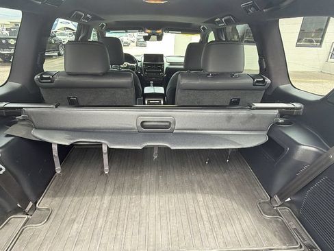 Used 2023 Lexus GX 460 Premium AWD/4WD image 12
