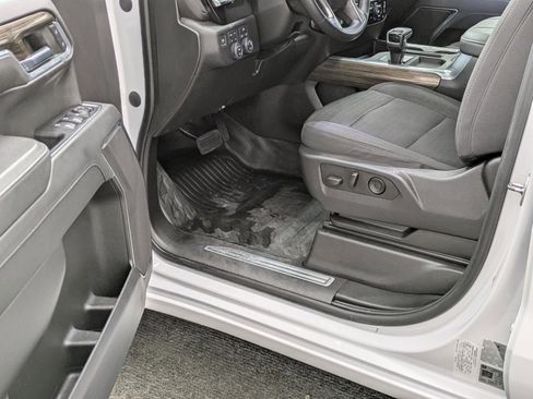 Used 2023 Chevrolet Silverado 1500 LT w/ Z71 Off-Road Package image 21