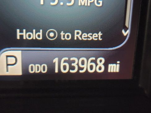 Used 2015 Toyota Sienna XLE FWD image 17