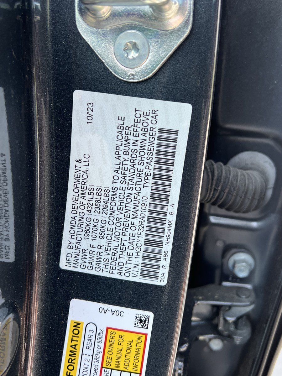 Used 2024 Honda Accord EX image 38