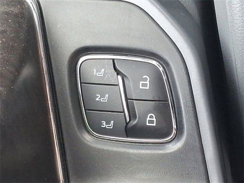 Certified 2023 Ford F150 Lariat image 24