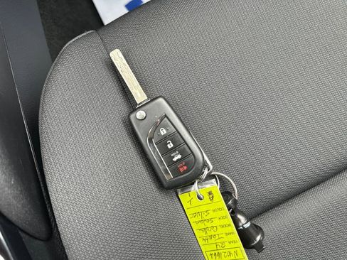 Used 2024 Toyota Corolla LE image 28