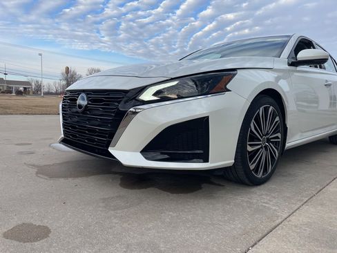 Used 2024 Nissan Altima 2.5 SL image 15