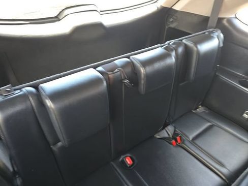Used 2019 Toyota Highlander XLE AWD/4WD image 7