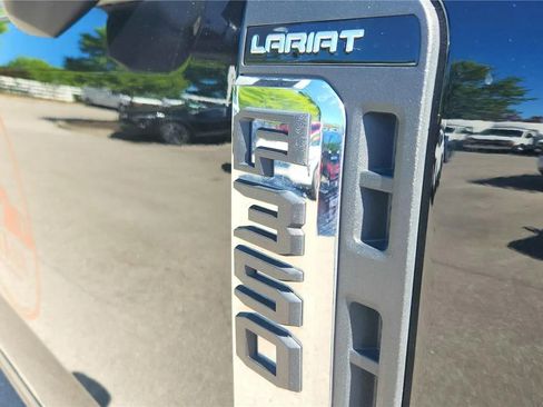 Used 2025 Ford F350 Lariat w/ Lariat Ultimate Package AWD/4WD image 6