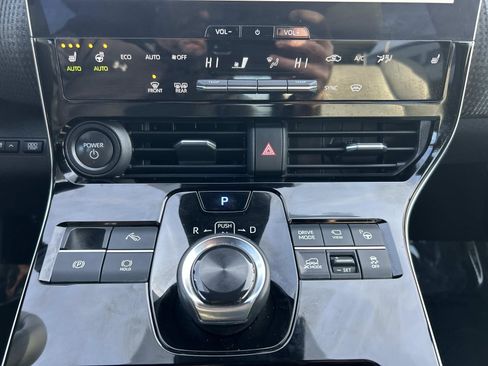 Used 2023 Subaru Solterra AWD image 28