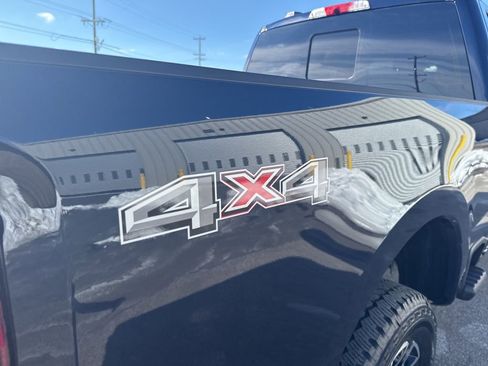 Used 2025 Ford F250 Platinum image 7