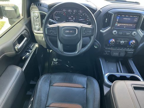 Used 2021 GMC Sierra 2500 AT4 w/ AT4 Preferred Package image 12