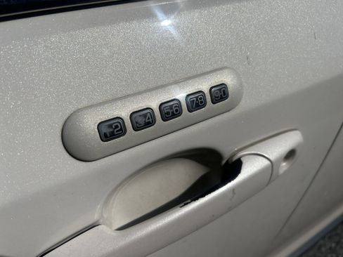 Used 2008 Ford Edge Limited image 11