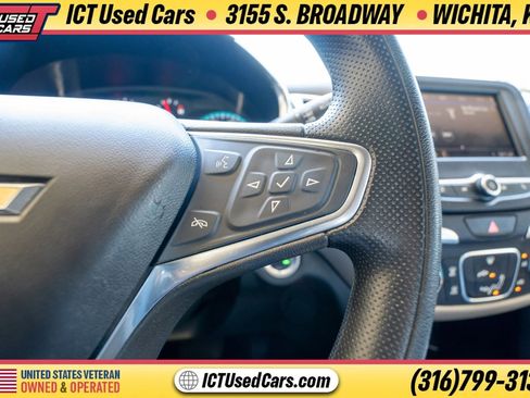Used 2021 Chevrolet Equinox LS w/ LS Convenience Package FWD image 15