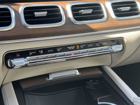 Certified 2022 Mercedes-Benz GLE 350 4MATIC image 16