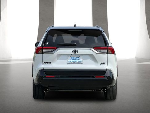 Used 2025 Toyota RAV4 XSE w/ Premium Package AWD/4WD image 5