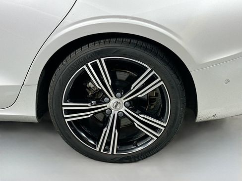 Used 2022 Volvo S60 B5 Inscription w/ Advanced Package AWD/4WD image 32