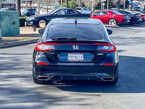 Used 2022 Honda Civic Sport Touring image 3