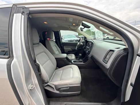 Used 2018 Chevrolet Colorado W/T w/ WT Convenience Package AWD/4WD image 21