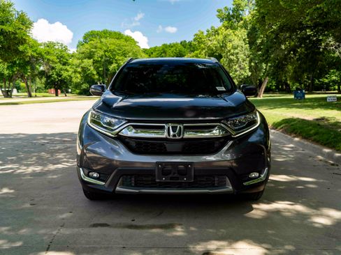 Used 2019 Honda CR-V Touring image 3