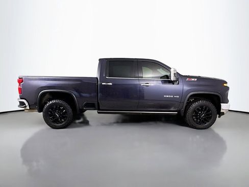 Used 2024 Chevrolet Silverado 3500 LTZ image 8