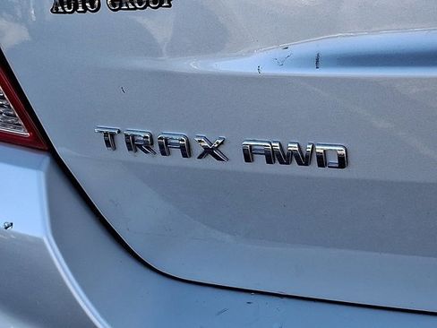 Used 2017 Chevrolet Trax LS image 32