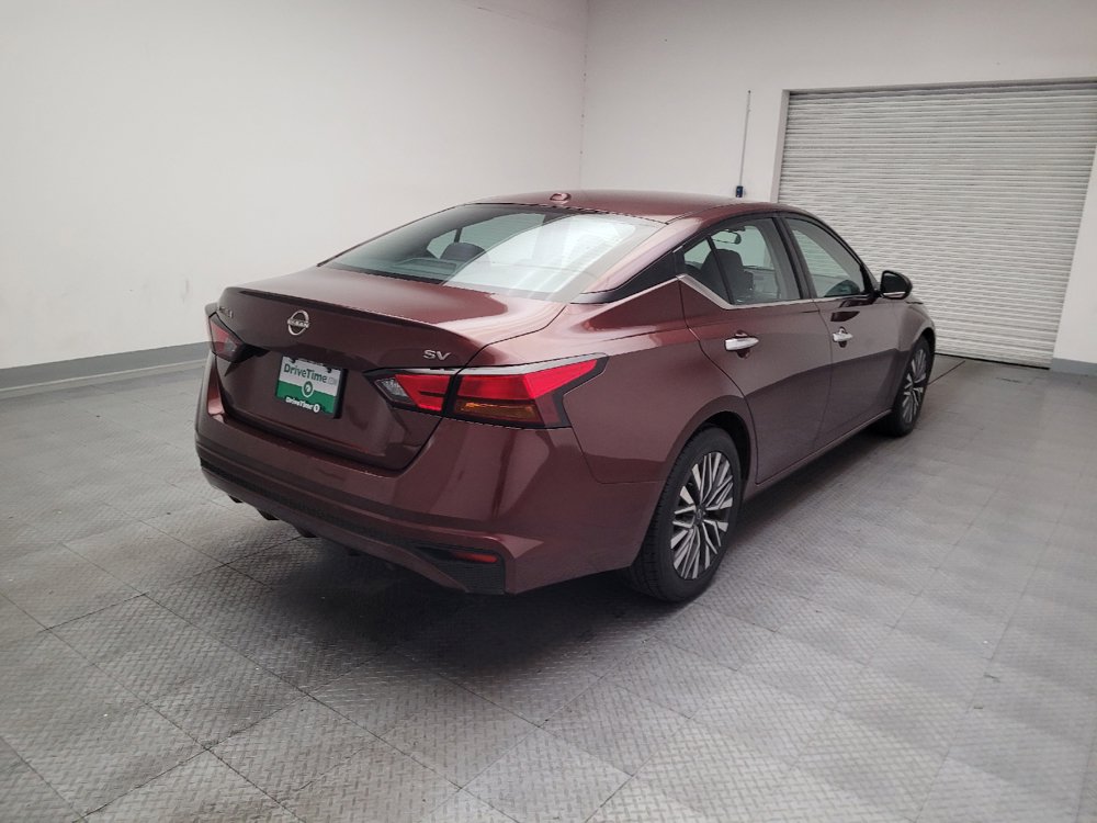 Used 2023 Nissan Altima 2.5 SV FWD image 9