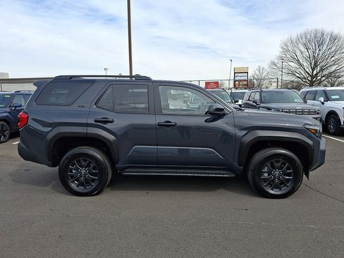 Used 2025 Toyota 4Runner SR5 image 7