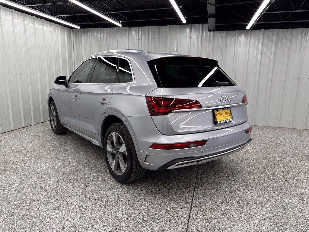 Used 2023 Audi Q5 2.0T Premium Plus w/ Premium Plus Package AWD/4WD image 4