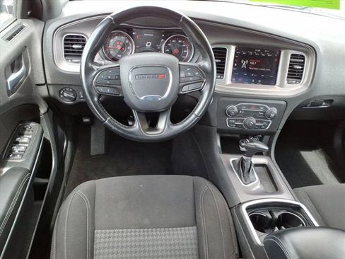 Used 2023 Dodge Charger SXT RWD image 6