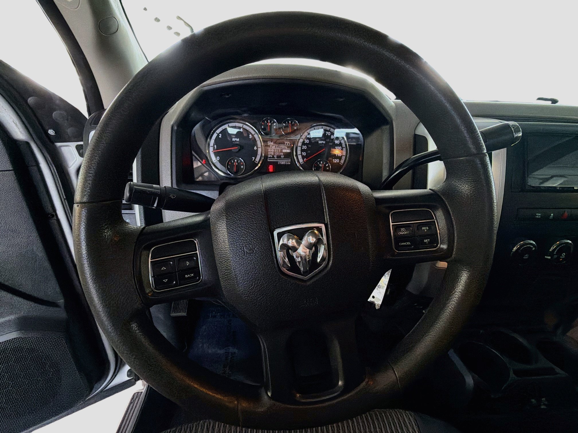 Used 2012 RAM 1500 Classic SLT AWD/4WD image 17