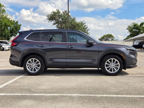 Used 2025 Honda CR-V EX-L image 3