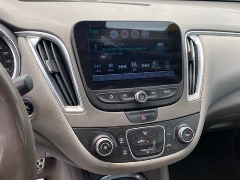 Used 2016 Chevrolet Malibu LT FWD image 8