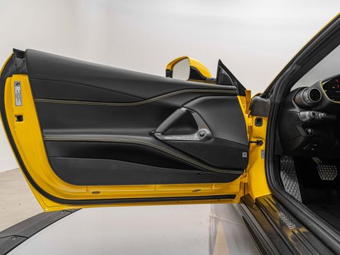 Certified 2019 Ferrari 812 Superfast image 19