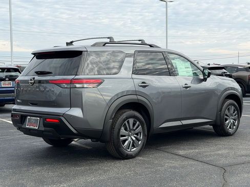 New 2026 Nissan Pathfinder SV image 4