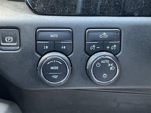 Certified 2024 Chevrolet Silverado 1500 LT image 26