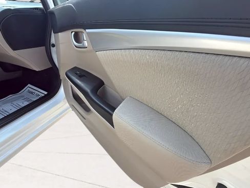Used 2014 Honda Civic EX image 10